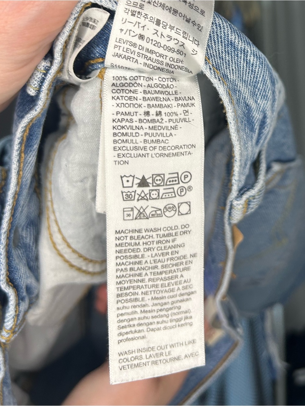 🏜️LEVI’S Icon Denim Mini Skirt Light Wash Raw Hem High Rise - Size 25 - Picture 7 of 7